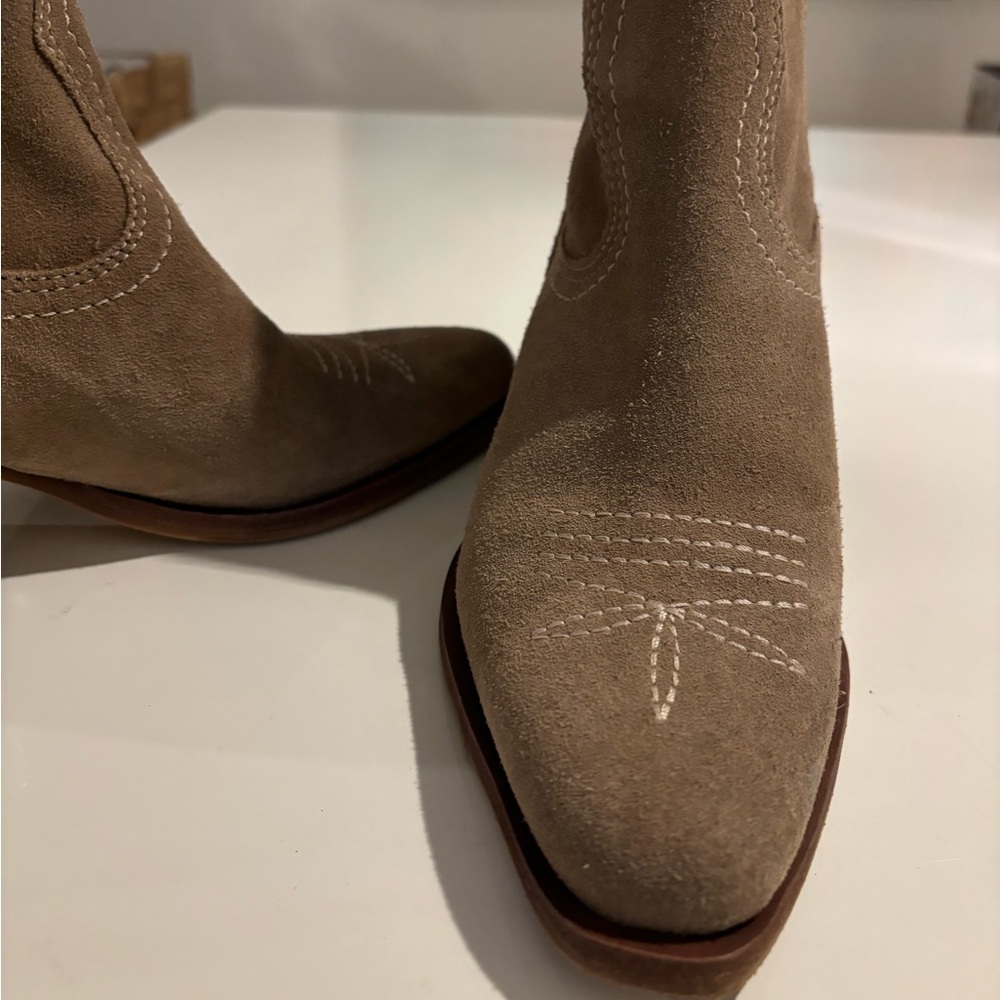Dolce Vita - Western Style Ankle Boots - Picture 3 of 4